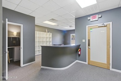 Prime Turnkey Dental Medical Opportunity With High Visibility - photo 8