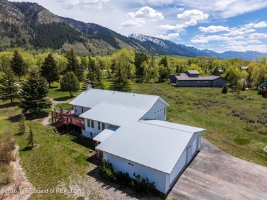 Golf Course Home with Stunning Mountain Views! Spacious - photo 39