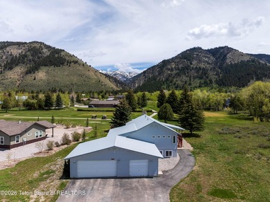 Golf Course Home with Stunning Mountain Views! Spacious - photo 49