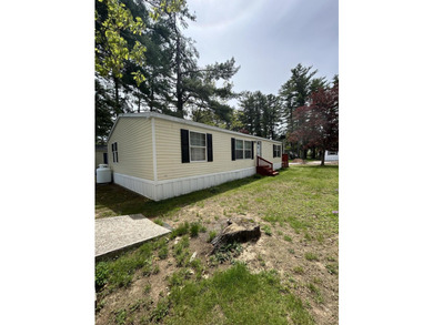 Don't miss this beauitifully updated 3 bedroom/2 bath doublewide - photo 4