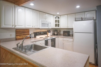 Lake Community Chalet--Pride of ownership throughout. This - photo 10
