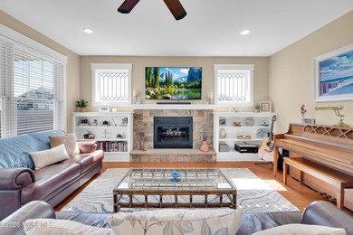Stunning custom-designed 4BR, 3BA waterfront home on a wide - photo 11