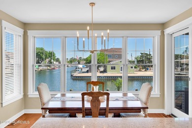 Stunning custom-designed 4BR, 3BA waterfront home on a wide - photo 18