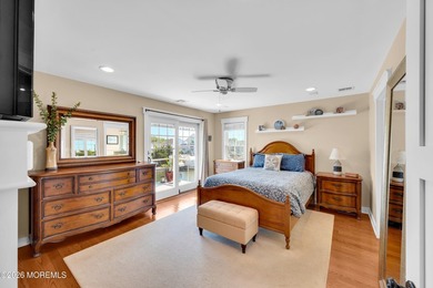 Stunning custom-designed 4BR, 3BA waterfront home on a wide - photo 21