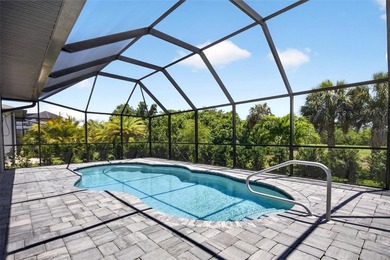 GOLF VIEWS! BEAUTIFUL 3 BEDROOM, 2 BATH, 3-CAR GARAGE HOME IN - photo 28