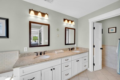 Stunning custom-designed 4BR, 3BA waterfront home on a wide - photo 28