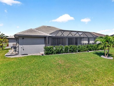 GOLF VIEWS! BEAUTIFUL 3 BEDROOM, 2 BATH, 3-CAR GARAGE HOME IN - photo 31