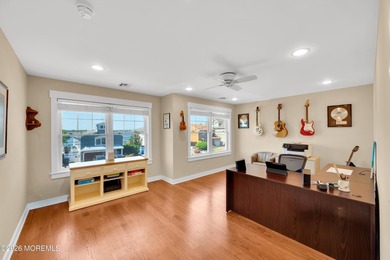 Stunning custom-designed 4BR, 3BA waterfront home on a wide - photo 31