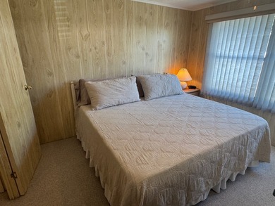 Charming & Spacious 2-Bedroom Home - Turnkey & Pet-Friendly! - photo 33