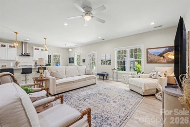 Gorgeous home in the beautiful gated community of Sunset Pointe - photo 6