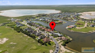 Beautiful custom-built 3BR/3.5BA lakeside home in the South - photo 41