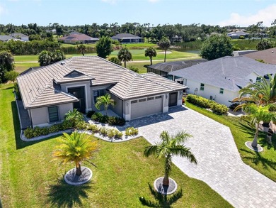 GOLF VIEWS! BEAUTIFUL 3 BEDROOM, 2 BATH, 3-CAR GARAGE HOME IN - photo 44