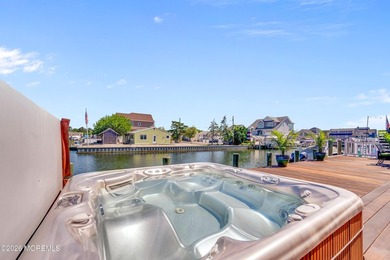 Stunning custom-designed 4BR, 3BA waterfront home on a wide - photo 46