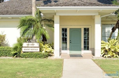 Beautiful custom-built 3BR/3.5BA lakeside home in the South - photo 50