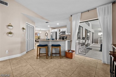 Welcome to your waterfront paradise in Southwest Cape Coral! - photo 17