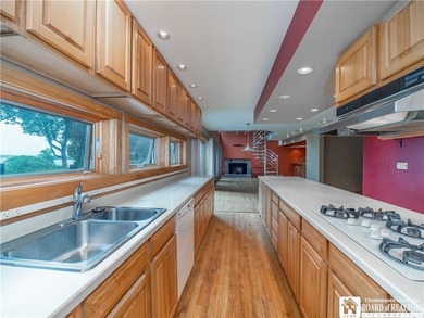 Experience the kind of lake lifestyle people dream about at 5 - photo 19