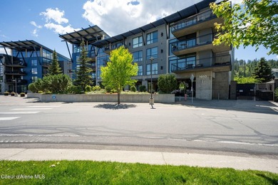 Experience elevated waterfront living in one of Coeur'd'Alene's - photo 20
