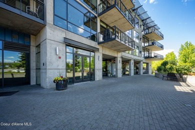 Experience elevated waterfront living in one of Coeur'd'Alene's - photo 22