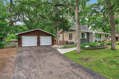 Welcome home to this beautifully updated 4-bedroom, 2-bath - photo 2