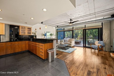Experience elevated waterfront living in one of Coeur'd'Alene's - photo 35
