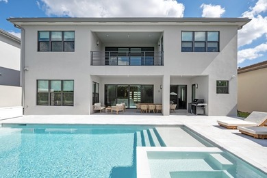 This Maldives residence presents a rare opportunity to own a - photo 2