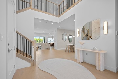 This Maldives residence presents a rare opportunity to own a - photo 5