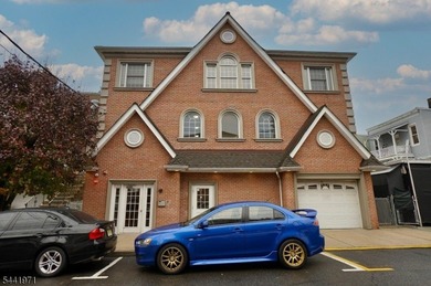 PRICE TO SELL: Maximize your living space in this exceptionally - photo 16