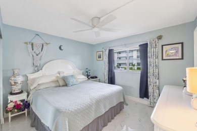 LOVELY 1ST FLOOR UNIT WITH MODERN KITCHEN AND BATHS. 2019 A/C - photo 16