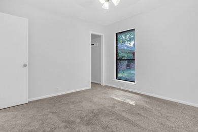 Freshly updated and move-in ready! This 3-bed, 2-bath home in - photo 23