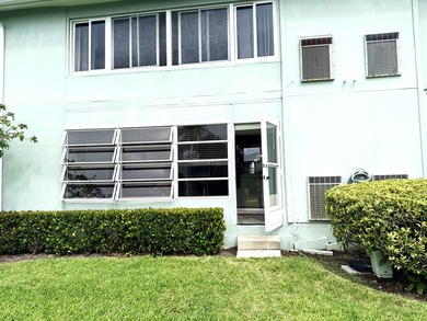 LOVELY 1ST FLOOR UNIT WITH MODERN KITCHEN AND BATHS. 2019 A/C - photo 24