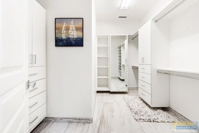 Beautiful two-story property offering 3 bedrooms and 2.5 baths - photo 24