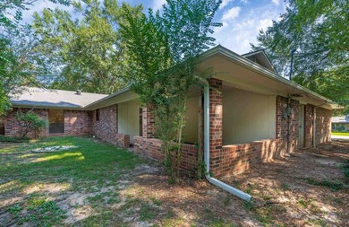 Freshly updated and move-in ready! This 3-bed, 2-bath home in - photo 36