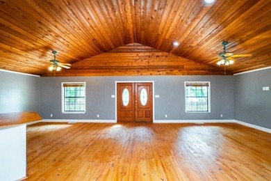 Looking for a house that says sweat equity?? Priced at under 400 - photo 5