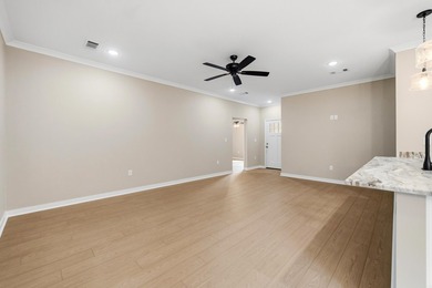 Discover quality craftsmanship and modern comfort in this - photo 11