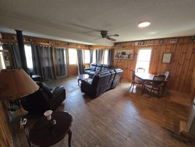 BACK ON THE MARKET!! Just 6 houses from Houghton Lake shore with - photo 11