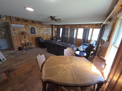 BACK ON THE MARKET!! Just 6 houses from Houghton Lake shore with - photo 12