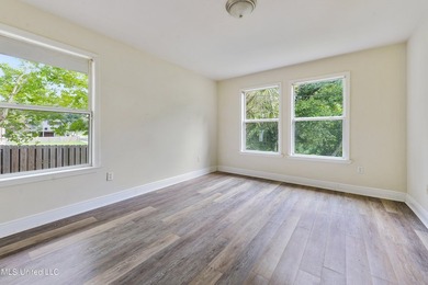 Welcome to this charming home, perfectly situated on a corner - photo 13