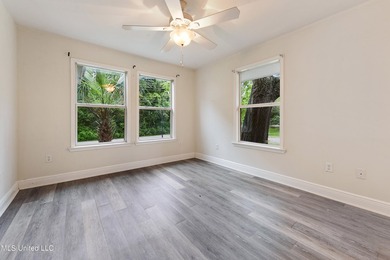 Welcome to this charming home, perfectly situated on a corner - photo 15