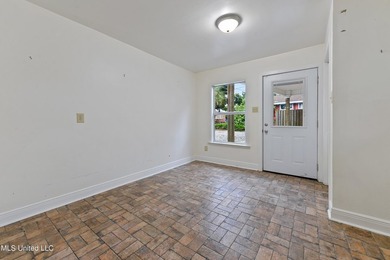 Welcome to this charming home, perfectly situated on a corner - photo 19