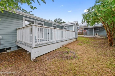 Welcome to this charming home, perfectly situated on a corner - photo 24