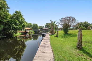 WATERFRONT HOME on almost 1/2 acre. Dock with boathouse and lift - photo 26
