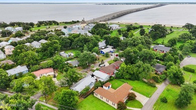 Welcome to this charming home, perfectly situated on a corner - photo 30