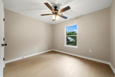 Discover quality craftsmanship and modern comfort in this - photo 34