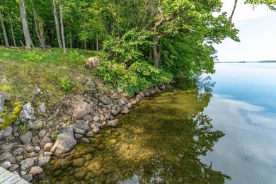 Welcome to lake life! This property truly offers everything you - photo 40