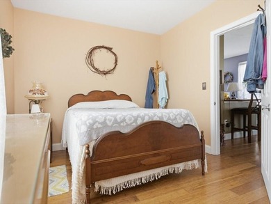 Lovingly maintained by the same owner for the past 30 years - photo 11