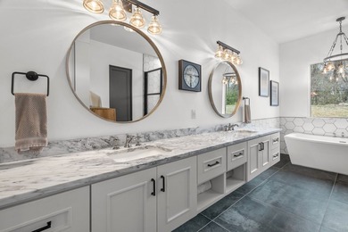 First time to market, this custom estate built by Kenneth Graham - photo 15