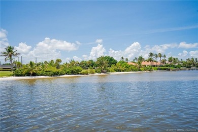 QUALITY, HIGH CALIBER, COMPLETELY RENOVATED w/ High Grade - photo 17