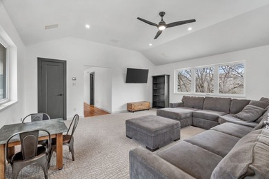 First time to market, this custom estate built by Kenneth Graham - photo 22