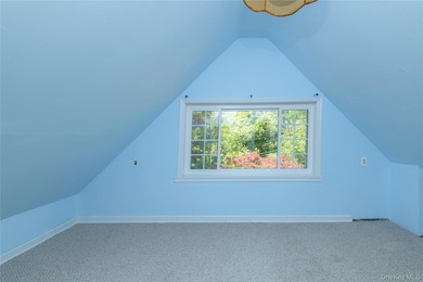 Tudor home located in one of the most sought after waterfront - photo 23