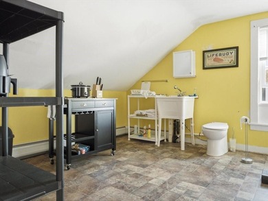 Lovingly maintained by the same owner for the past 30 years - photo 23